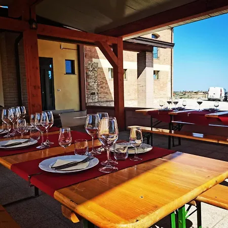 مزرعة للإقامة Cantina Visconti - *